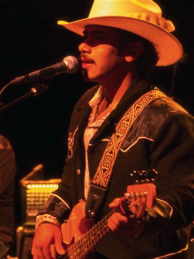 Drivin' My Life Away LHM cover — Los Hermanos Mendoza country twist