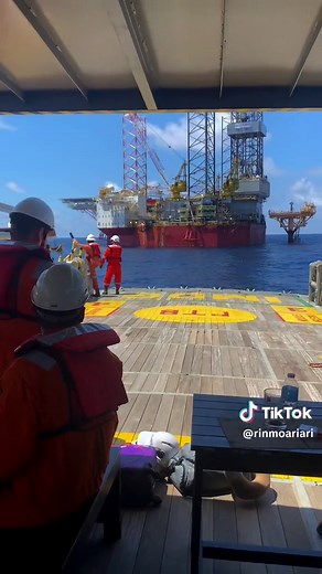 Exploring the Thrilling World of Offshore Oil and Gas