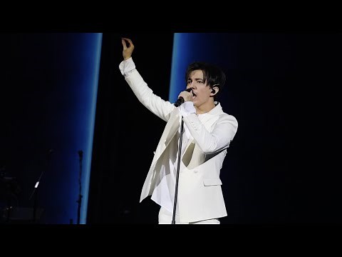 [Fancam] Dimash - The Love of Tired Swans | Yekaterinburg Arnau concert