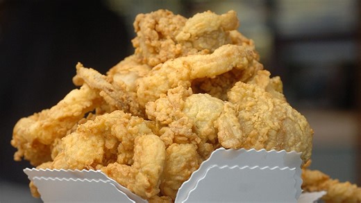 Fried clams and frozen treats. Seasonal shops spring to life in Quincy