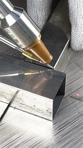 Máquinas de Soldadura por Láser: Innovación y Eficiencia