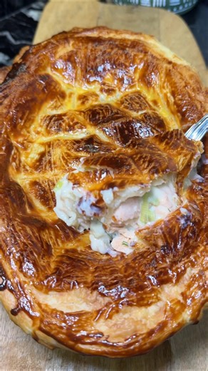 Creamy Salmon Pie with Puff Pastry #sofiaafoodie #recipe #salmon #short