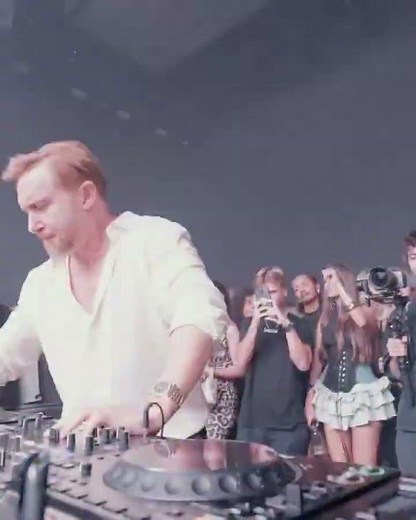 David Guetta – Live from UNVRS | Exclusive DJ Set 2025