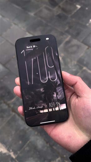 Set Up iPhone Depth Effect with Dark Palm Wallpaper