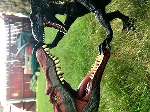 Indoraptor vs. Spinosaurus