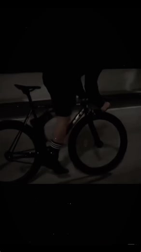 #fypシ゚ #blowthisup #viral #singaporefixedgear #fyp sorry accidentally deleted the vid