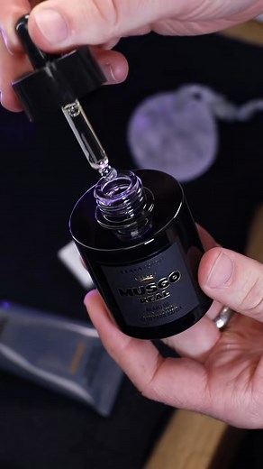 27K views · 909 reactions | Prepare with a pre-shave oil to make shaving easier and more enjoyable #shavingtips #barber #asmrsounds #BeardCare | Elliot Forbes | Facebook