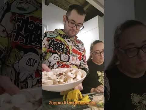 Zuppa di funghi e zucca