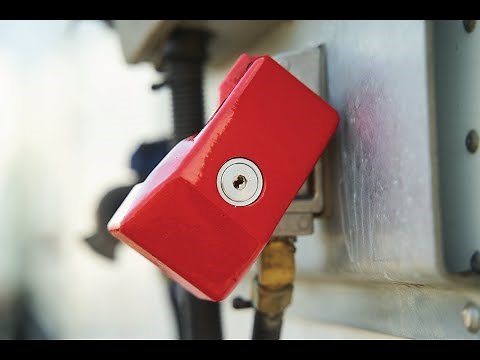 ENFORCER Trailer Glad Hand Lock: Secures the trailer brake lines from unauthorized tampering.