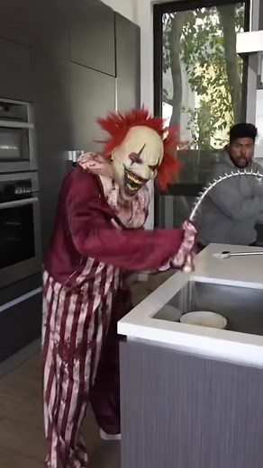 What is this clown doing? FULL VIDEO IN BIO!