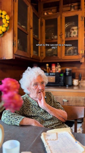 hot takes with NANNY 😫🥲 she can be your internet nanny, too 🤎 she’s the inspiration behind our upcoming song “Mother’s Mother”…now who wants a cornbread recipe lol #appalachia #grandmother #family #fyp #explore