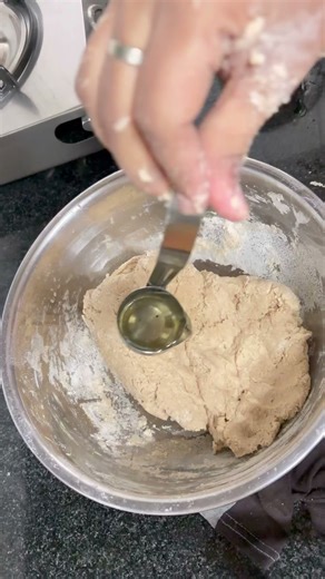 “soft aata (dough) to soft rotii recipe “🫓😋 #shorts #recipe #roti #ytshorts #food #youtubeshorts