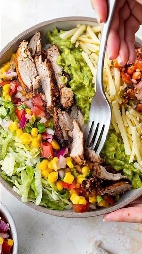 🌯 Claire's Grilled Chicken Burrito Bowl