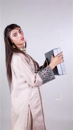 DEPTH IN EVERY SHADE.