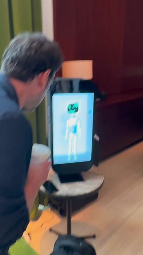 Asking our artificial intelligence hologram avatar, ProtoBot how I should approach an investor for more money :) #hologram #fyp #ai #protobot ProtoHologram.com