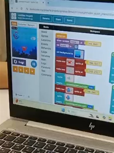 تعليم طالبة بسن اربع سنوات ونصف على موقع code.org لجميع المفاهيم البرمجية بالبلوكات وتطبيقها بمشروع مبسط #كودينج #مبرمج_المستقبل #ذكاء_اصطناعي #كودو #برمجة_للأطفال