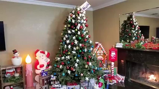 This Ghostbusters: Afterlife Mini Stay Puft themed Christmas tree is UNBELIEVABLE. | Horror4Kids | Facebook