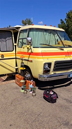 "Vintage Vibes" - Can you tell we love all things vintage!! Especially from the 70s.... takes us back to our childhood. Hope you enjoy this video of our last camping adventure!👍 #boogievan #letsboogie #gmcmotorhome #vintagevibes #vancrush #keepontrucking #truckin #vannin #vanning #vans #vancult #vanculture #vanners #oldschoolvans #oldschool #chevyvan #customvan #custompaint #customized #70svibes #70srule #keepthe70salive #70svan #bringbackthe70s #camping #vanlife #groovyvans #groovy #vantastic 