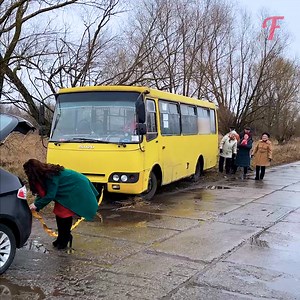 298K views · 695 reactions | Heartwarming moment as woman rescues stranded passengers | Fabiosa Life Stories | Facebook