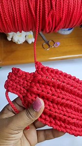 Proximamente tutorial completo 🤩 Cartera Doris 😊 #reelsfb #ganchillofacil #trapillo #ganchillo #hechoamano #tejido #crochet #macrame | Puteh Crochet- Diana Cruz