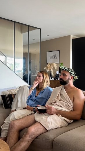 Laure Larrory on Instagram: "ROMANTIQUE / ROME - ANTIQUE Depuis notre déménagement avec Matthieu, internet à la maison ne fonctionnait pas. C’est compliqué au quotidien et surtout ça peut créer quelques malentendus ! Alors, pour éviter les quiproquos et les soirées pourries on est passé chez @bouyguestelecom qui est l’opérateur WiFi N°1* selon nPerf en 2023 et ça change tout ! A nous les soirées en amoureux ! voir conditions sur bouyguestelecom.fr *wifi n°1 selon nPerf en 2023. Détails sur nPerf