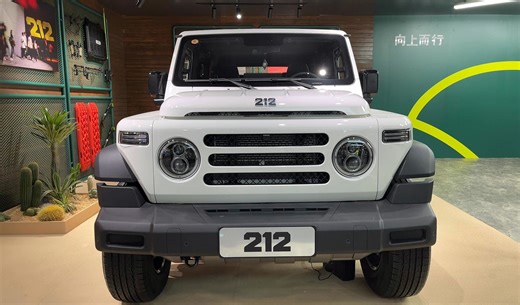 2025款212 T01静态体验，外观与内饰全方位展示