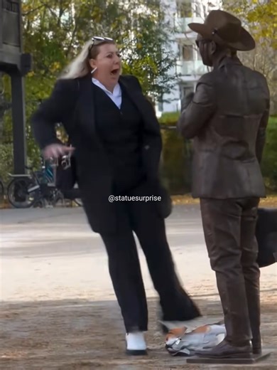 Hilarious Statue Pranks That Will Make You Laugh