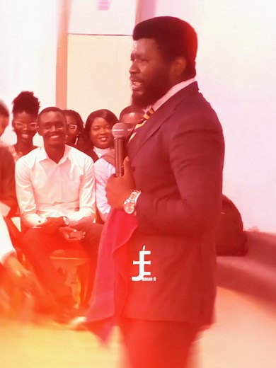 35K views · 2.2K reactions | ADVERTÊNCIA AOS ESPOSOS Se casaste com uma mulher que te ama, te compreende, queixa-se das suas causas a ela, sem vergonha nenhuma. Isso não diminui a sua masculinidade, sua virilidade. | JESUS É | Facebook