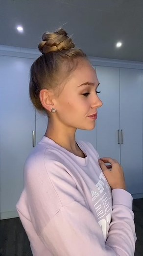 Basically my everyday hairstyle #hairtutorial #hair #tutorials