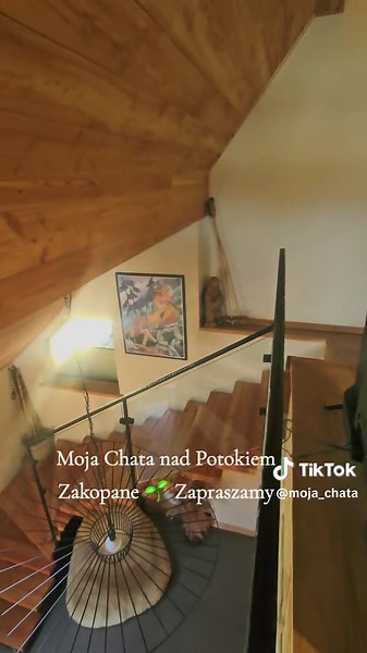 🌿 Moja Chata nad Potokiem – prawdziwy górski klimat w sercu Zakopanego 🏔️ Zapraszamy do naszej wyjątkowej, drewnianej chaty położonej tuż nad górskim potokiem. Odpocznij przy kojącym szumie wody, zrelaksuj się na prywatnym tarasie z grillem i poczuj magię Tatr. ✨ Cztery wyjątkowe miejsca do wyboru – trzy z tarasami przy potoku, jedno z balkonem i widokiem na Giewont. Idealne miejsce dla rodzin, par i grup przyjaciół, którzy cenią ciszę, naturę i górski klimat, a jednocześnie chcą być blisko ce
