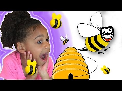 Family Fun Game For Kids! Honey Bee Tree with an Egg Surprise Toy