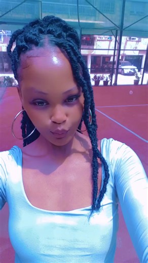 yvonnesmith182 (@yvonnesmith182)’s videos with original sound - lyricallyricist