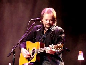 Travis Tritt - Drift off to dream/ Help me hold on