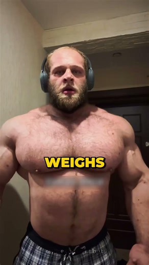 The Biggest Man Alive? 😳
