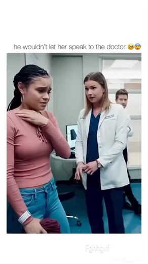 film l movie l Tv series l on Instagram: "Info 👇 follow(us) 👉 @findingoodfilmsdaily for daily movie recommendations and cinema news!! 🎭 Movie: Lemony Snicket’s A Series of Unfortunate Events (2004) 🍿 (Comedy / Adventure) 1h 48mins Description: After the three young Baudelaire siblings are left orphaned by a fire in their mansion, they are carted off to live with their distant relative, Count Olaf (Jim Carrey). Unfortunately, Olaf is a cruel, scheming man only after the inheritance that the e