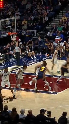 Ben Coupet Jr. with the one-handed JAM‼️ | Noblesville Boom