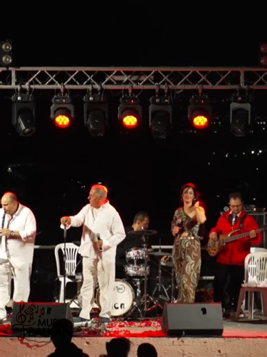 Zafiris Melas - Maira Vergeni - Stavros Pazarentsis || MH FYGEIS POTE LIVE #best_music_balkan