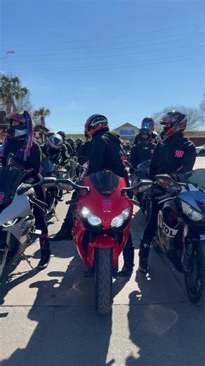 Just a casual Sunday cruise in Dallas #Bikelife #Moto #Biker #Motorcycle #Texas #Bike