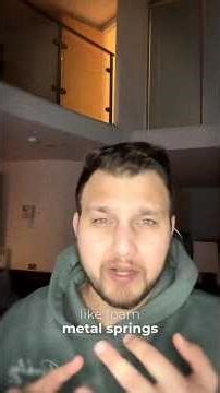 The $800 Trash Business Making $6,000 / Month 🛏️ (Mattress Recycling)