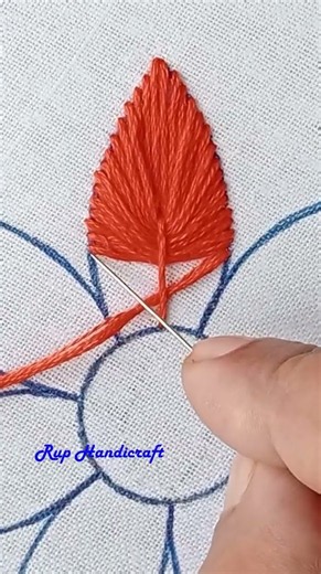 New New Stitch Flower Embroidery Tutorial 😍😍 Wow So So Cute Flower Embroidery #short #reels #art