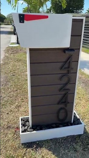Discover our new custom composite mailbox, designed to combine durability and modern elegance.