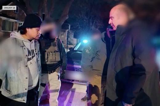 Dr. Phil films ICE operations targeting migrants in Chicago