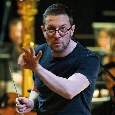 French orchestral favourites from John Wilson and Sinfonia of London