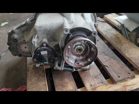 Jeep Grand Cherokee 4x4 low and service 4x4 light on/ clicking noise.