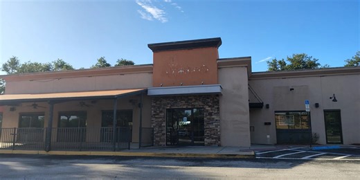 Restaurant chain leaves spot 'abandoned' - employees were given 7 hour notice