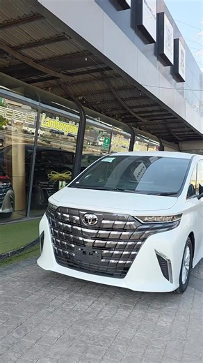 #CapCut ที่นี่มีแต่เติมสต็อคใหม่ ของสต็อคเก่าขายเกือบหมดแล้ว เน้นให้ลูกค้าได้สัมผัสคันจริง รถพร้อมรับได้เลย ทั้ง #Alphard #vellfire Vellfire เข้ามาเลือกชมตามการใช้งานของลูกค้ากันได้เลยค่ะ #รถตู้หรู #รถครอบครัว