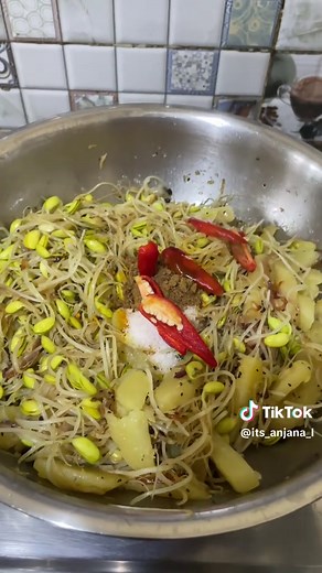 How to Make Sprouted Soybean Curry Recipe