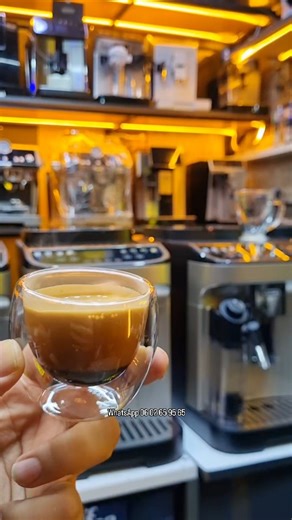 Casa Presso Machines à café on Instagram: "De'Longhi Magnifica Evo Next 😍 🇮🇹 🔥🔥 Une machine automatique idéale pour les amateurs des cafés ☕️ et aussi les cappuccino.🥛 Disponible avec sa boîte💥 Garentie 1an. WhatsApp 06 02 65 95 65 🤳"