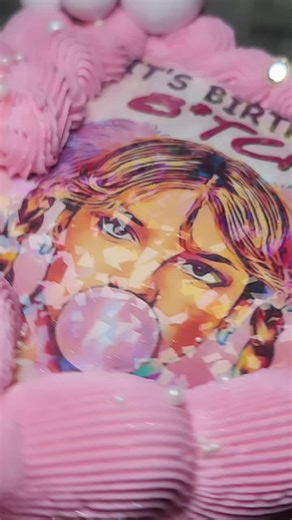 Celebrating Britney Spears: A Cake Inspired by Her Life