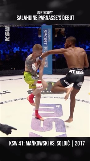 KSW France on Instagram: "#OnThisDay – Salahdine Parnasse’s debut. 23.12.2017 Ce jour-là, @salahdineparnasse 🇫🇷🇲🇦 faisait ses premiers pas au KSW 🥊 Le début d’une aventure exceptionnelle pour celui qui allait devenir l’un des plus grands champions de l’histoire de l’organisation 👑🇫🇷 Tout a commencé ici ✨🏆"